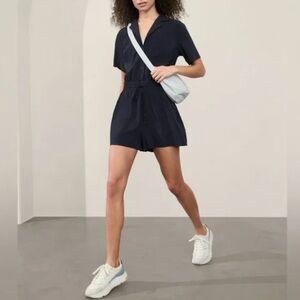 Athleta Avenue Short Sleeve Romper Size M